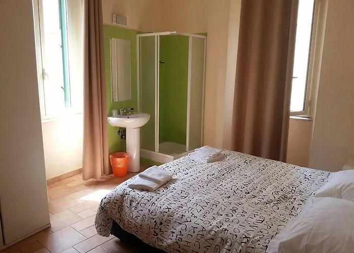 Bubbles Hotel *